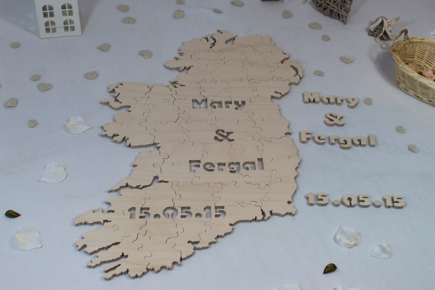 Map / Custom Shaped Puzzle - Alternative guest book puzzle for weddings & other occasions - Cut by Hand - Engraving and signing pen included